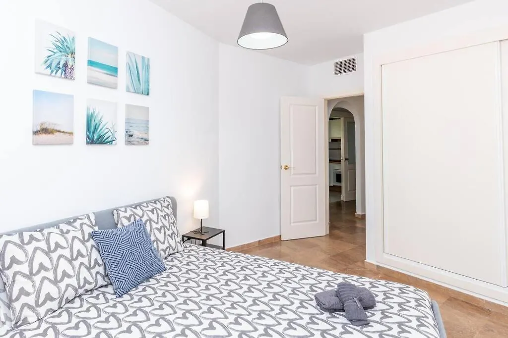 Beachfront Sea View In Cozy 1Br With Pool And Garage Sitio de Calahonda 0*,  Spain