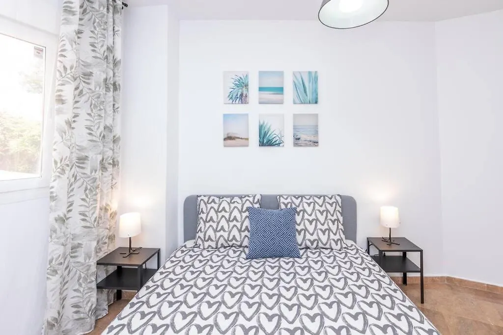 Apartment Beachfront Sea View In Cozy 1Br With Pool And Garage Sitio de Calahonda