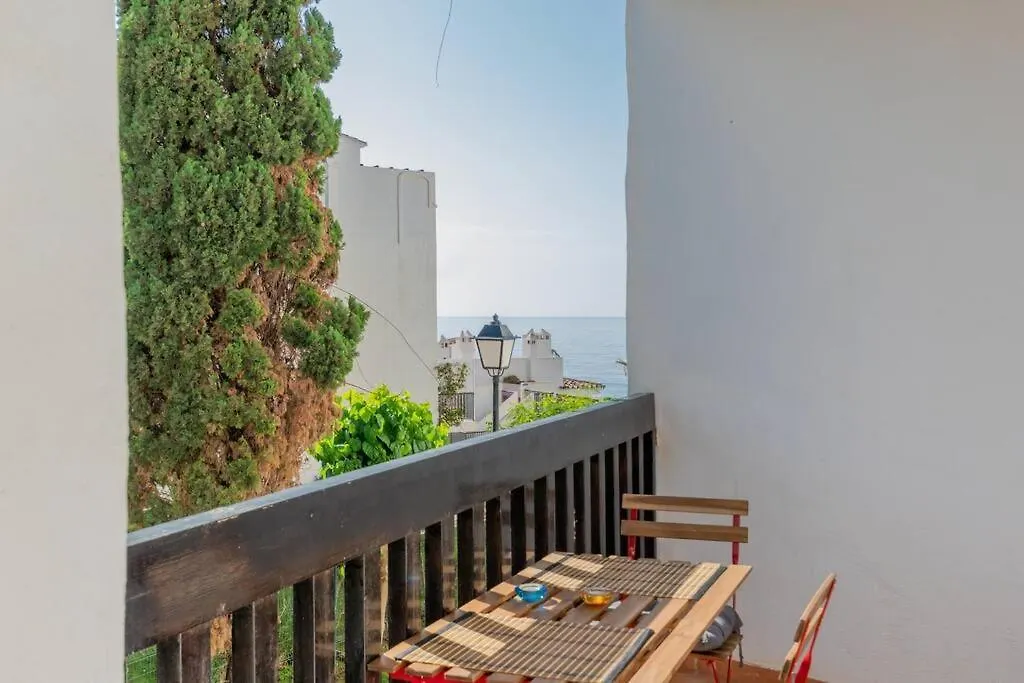Apartment Beachfront Sea View In Cozy 1Br With Pool And Garage Sitio de Calahonda