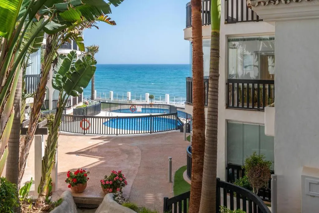 Beachfront Sea View In Cozy 1Br With Pool And Garage Sitio de Calahonda