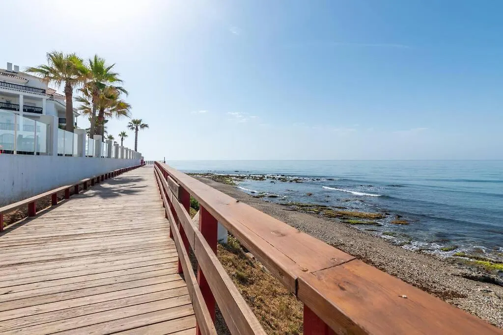 Beachfront Sea View In Cozy 1Br With Pool And Garage Sitio de Calahonda Apartment